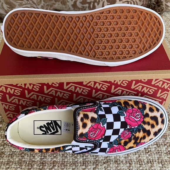 Vans Men’s Classic Slip On Rose/Animalchck Trwht Sneakers - Picture 8 of 16